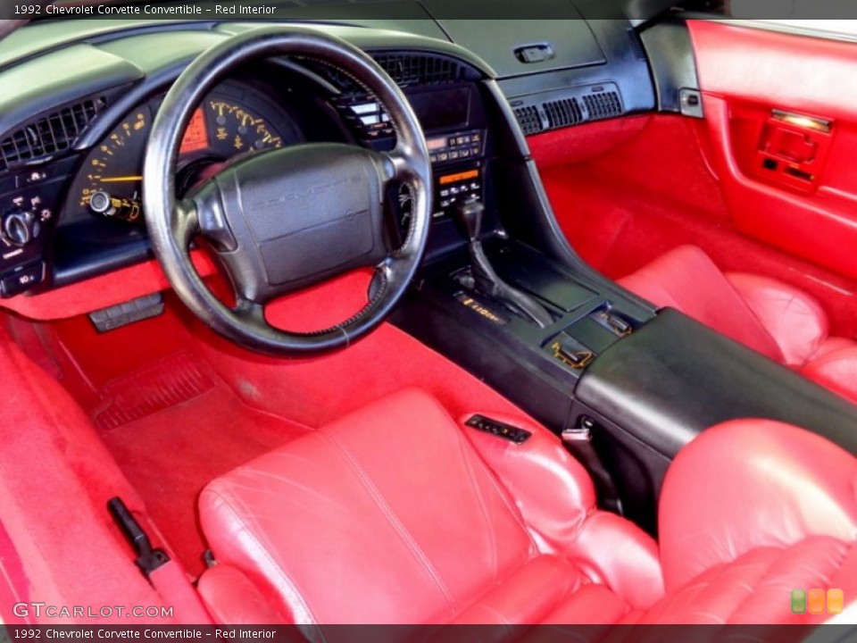 Red Interior Photo for the 1992 Chevrolet Corvette Convertible #89171578