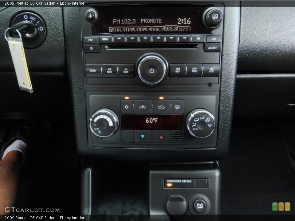 Ebony Interior Controls for the 2009 Pontiac G6 GXP Sedan #89201992