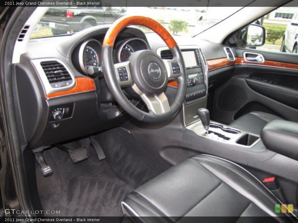 Black Interior Photo for the 2011 Jeep Grand Cherokee Overland #89227562