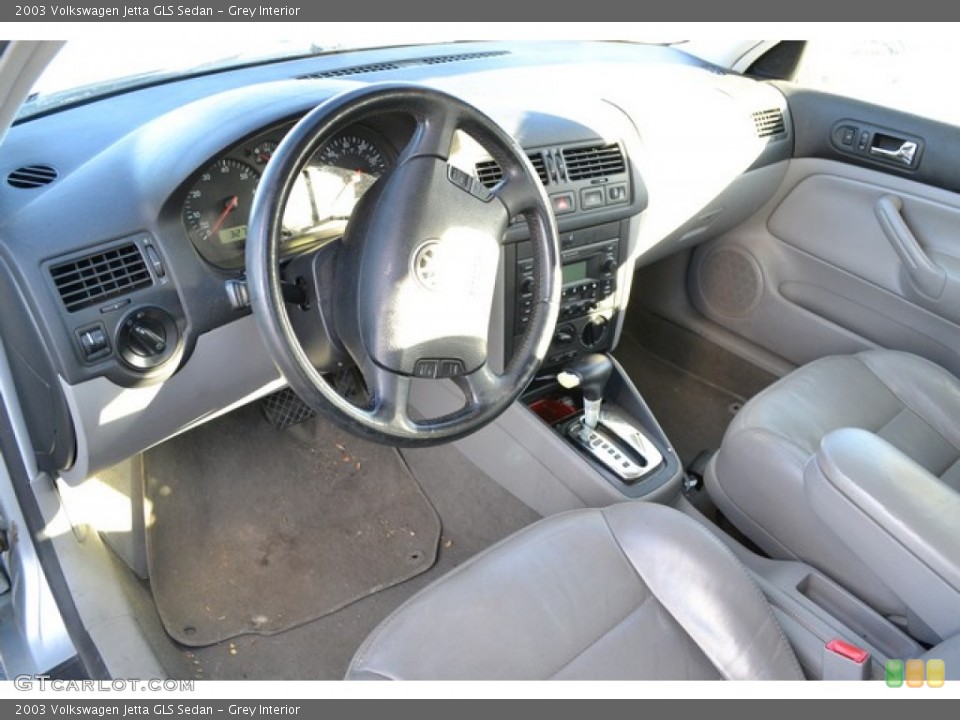 Grey Interior Prime Interior for the 2003 Volkswagen Jetta GLS Sedan #89229022