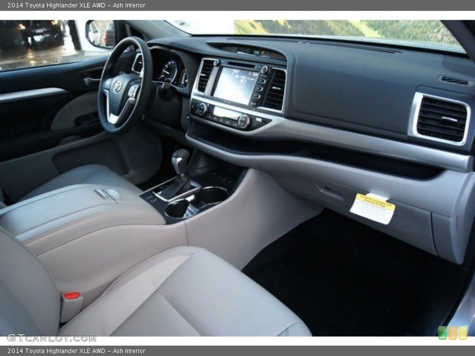 Ash Interior Dashboard for the 2014 Toyota Highlander XLE AWD #89247133