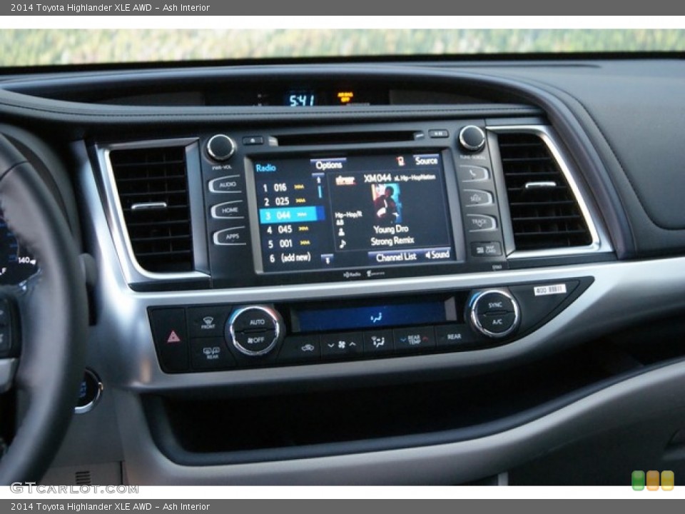 Ash Interior Controls for the 2014 Toyota Highlander XLE AWD #89247184