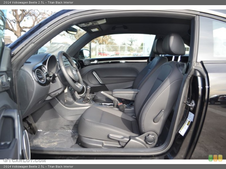 Titan Black Interior Photo for the 2014 Volkswagen Beetle 2.5L #89248300