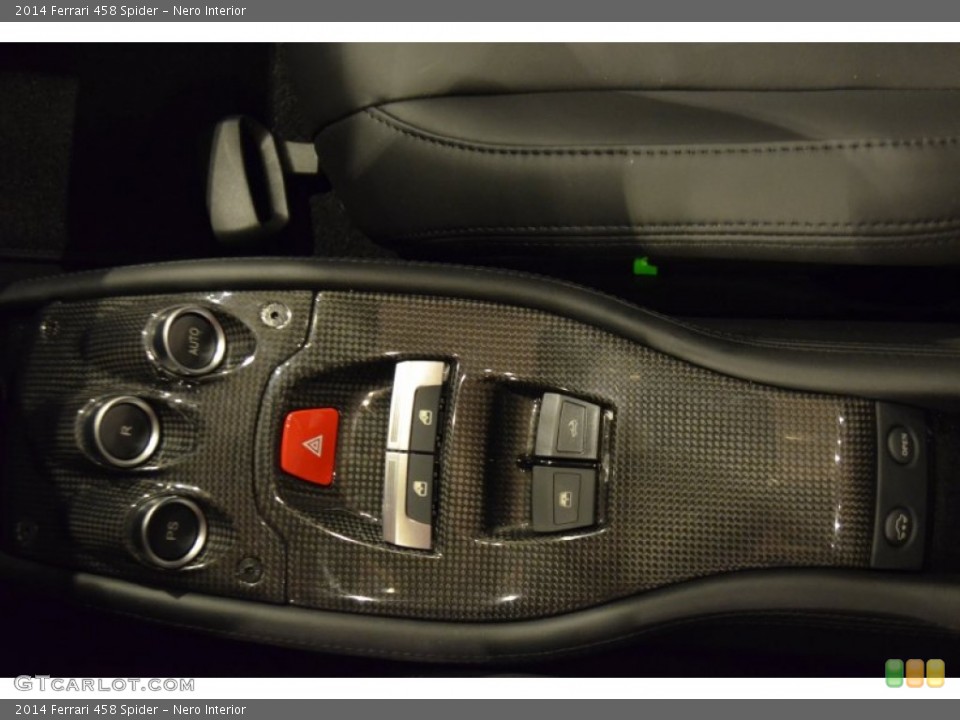 Nero Interior Controls for the 2014 Ferrari 458 Spider #89259896