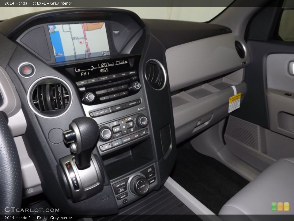 Gray Interior Controls for the 2014 Honda Pilot EX-L #89260306