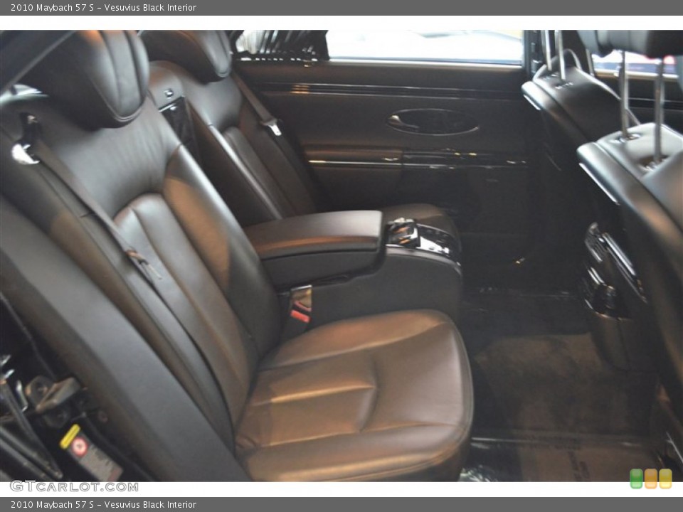 Vesuvius Black Interior Rear Seat for the 2010 Maybach 57 S #89293443
