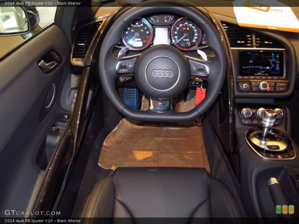 Black Interior Dashboard for the 2014 Audi R8 Spyder V10 #89300373
