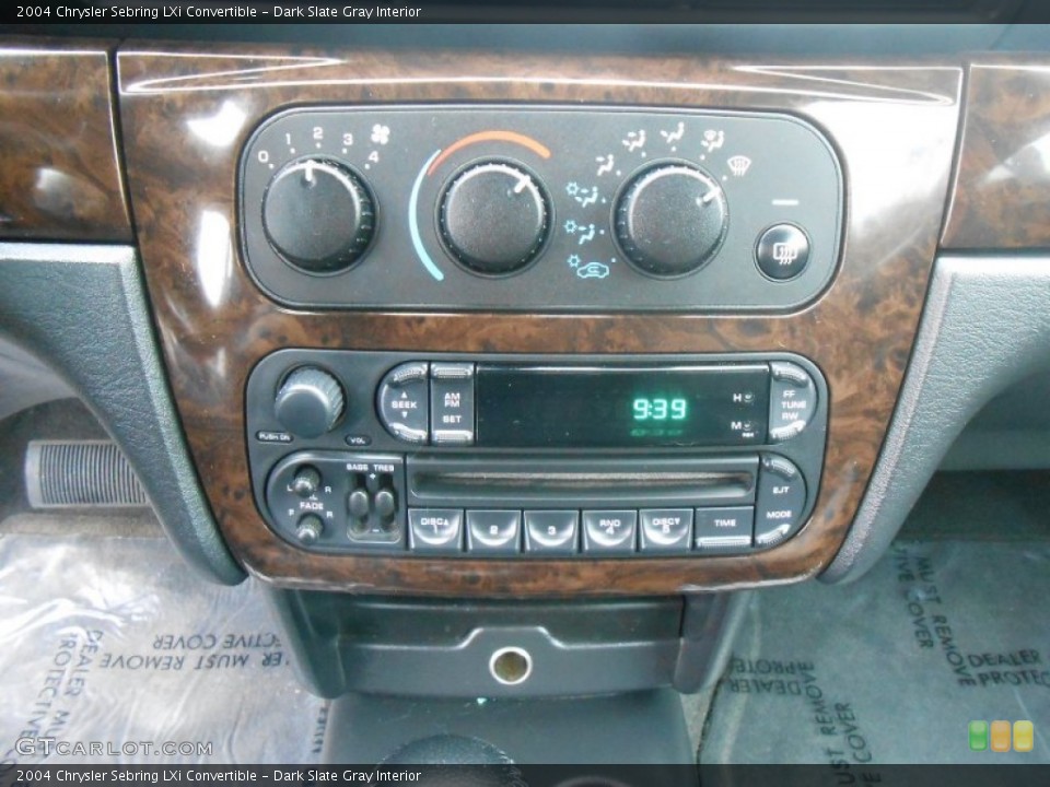 Dark Slate Gray Interior Controls for the 2004 Chrysler Sebring LXi Convertible #89314061