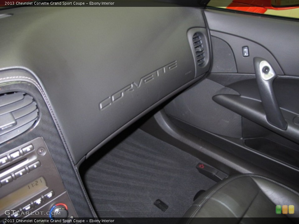 Ebony Interior Dashboard for the 2013 Chevrolet Corvette Grand Sport Coupe #89334044