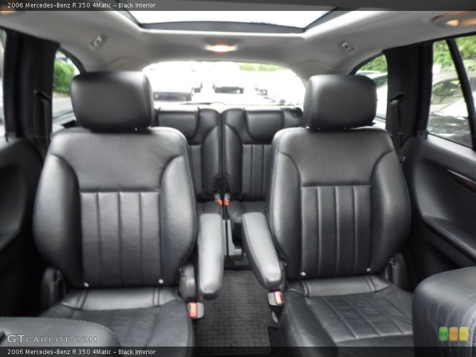 Black Interior Photo for the 2006 Mercedes-Benz R 350 4Matic #89389092