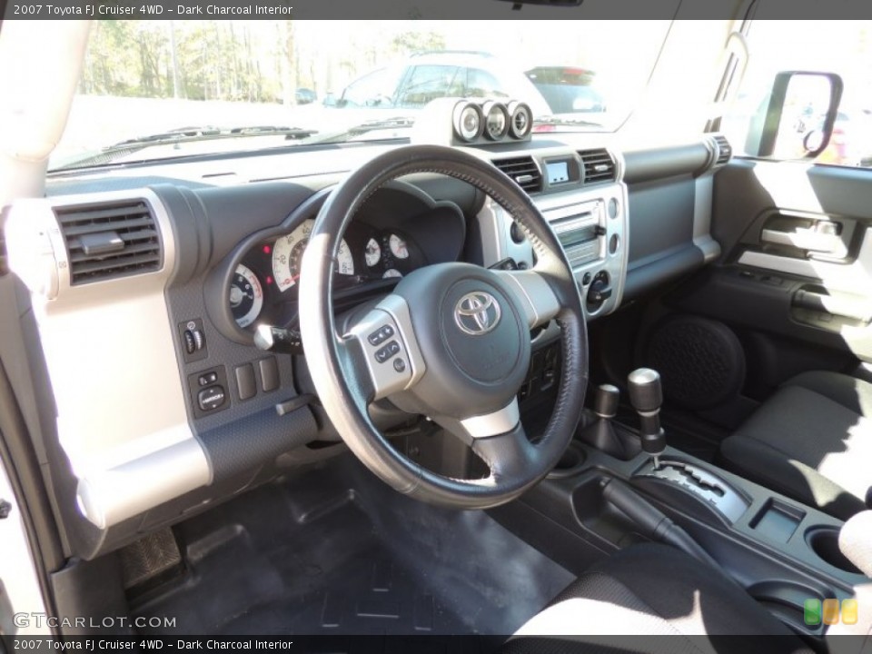 Dark Charcoal 2007 Toyota FJ Cruiser Interiors