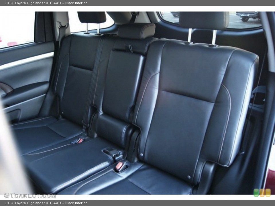 Black Interior Rear Seat for the 2014 Toyota Highlander XLE AWD #89414633