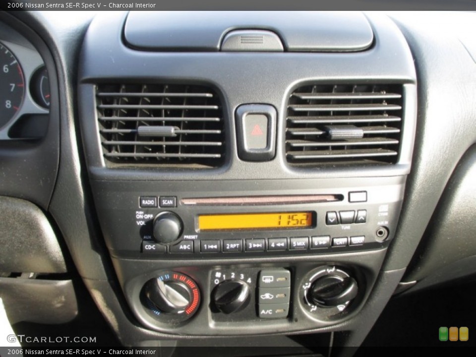 Charcoal Interior Controls for the 2006 Nissan Sentra SE-R Spec V #89430311