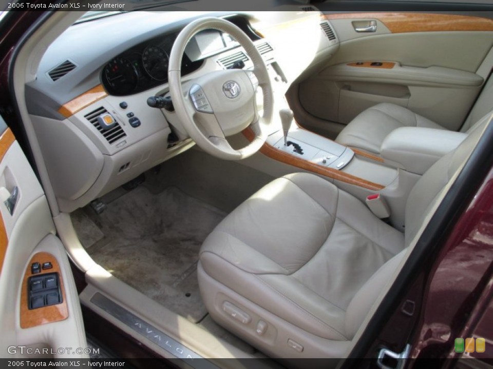 Ivory Interior Photo for the 2006 Toyota Avalon XLS #89430479