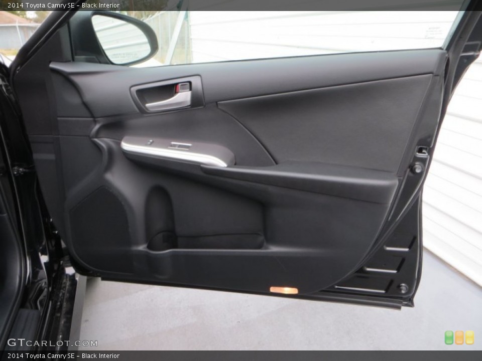 Black Interior Door Panel for the 2014 Toyota Camry SE #89450736