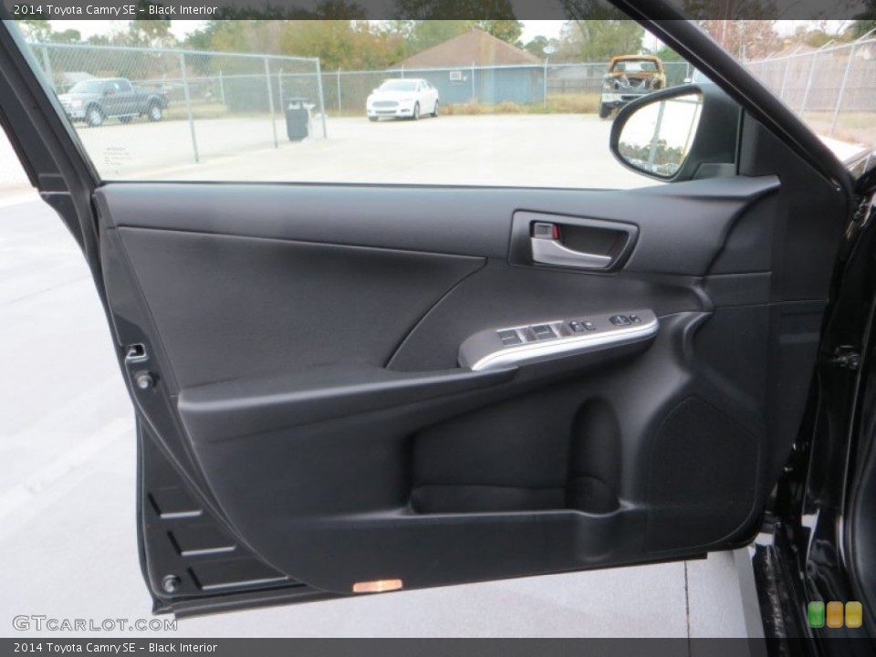 Black Interior Door Panel for the 2014 Toyota Camry SE #89450859