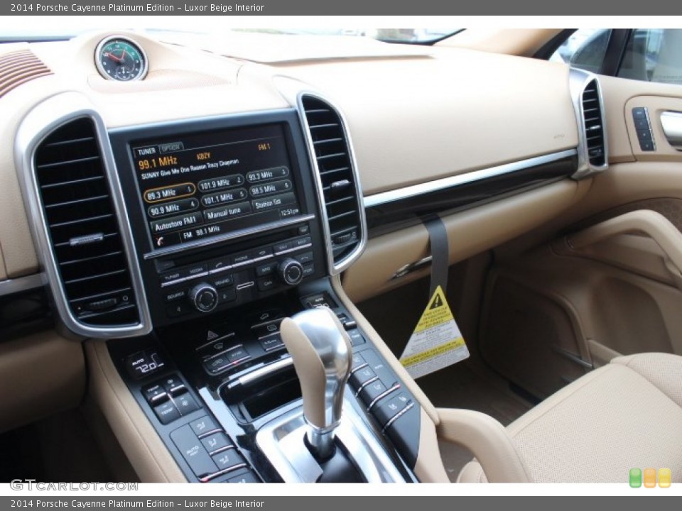 Luxor Beige Interior Controls for the 2014 Porsche Cayenne Platinum Edition #89490610