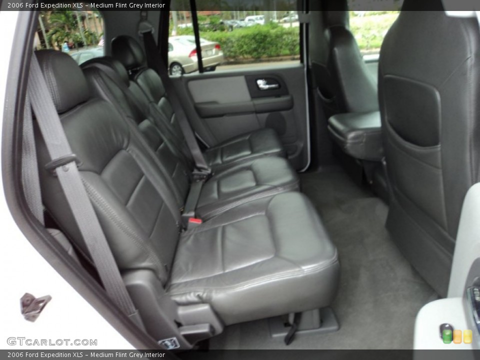 Medium Flint Grey Interior Rear Seat for the 2006 Ford Expedition XLS #89522245