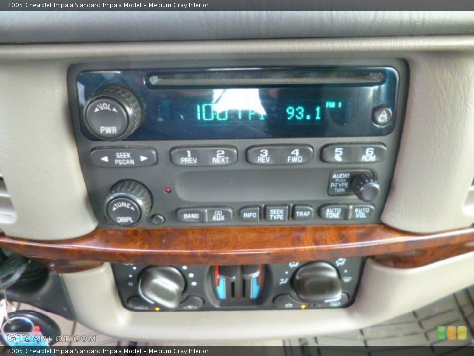 Medium Gray Interior Controls for the 2005 Chevrolet Impala  #89534398