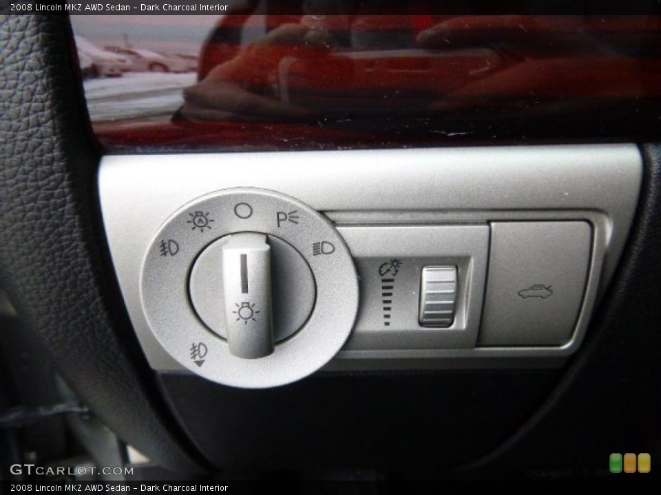 Dark Charcoal Interior Controls for the 2008 Lincoln MKZ AWD Sedan #89577017