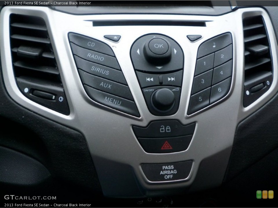 Charcoal Black Interior Controls for the 2013 Ford Fiesta SE Sedan #89610101