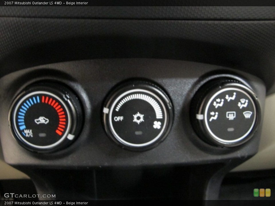 Beige Interior Controls for the 2007 Mitsubishi Outlander LS 4WD #89628169