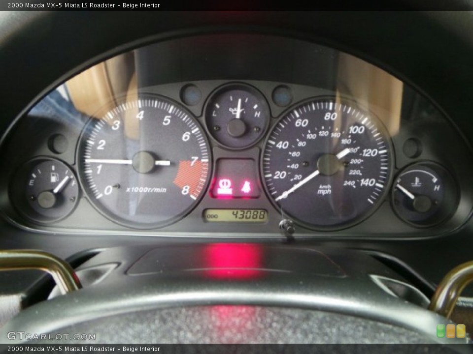 Beige Interior Gauges for the 2000 Mazda MX-5 Miata LS Roadster #89633226