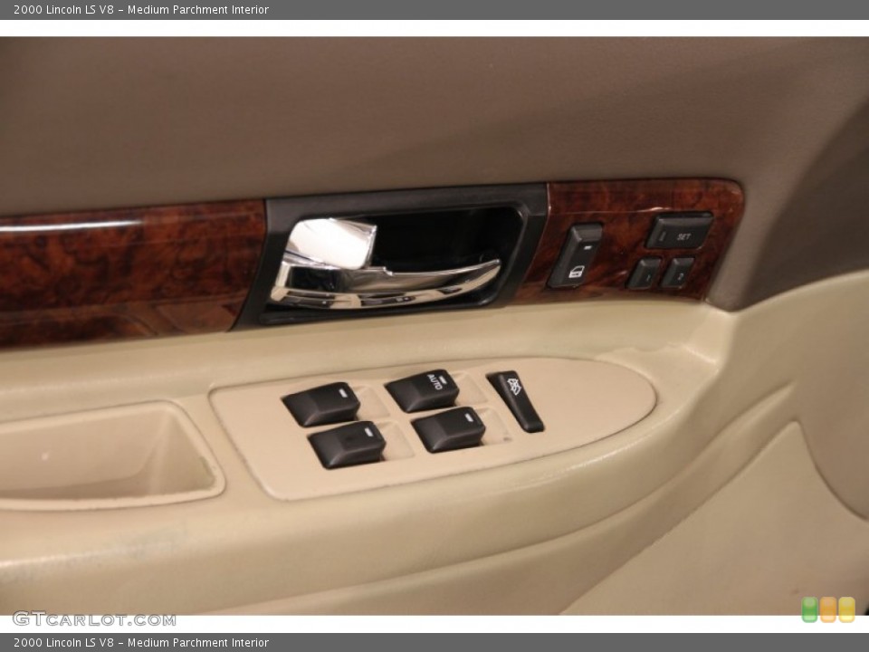 Medium Parchment Interior Controls for the 2000 Lincoln LS V8 #89650684