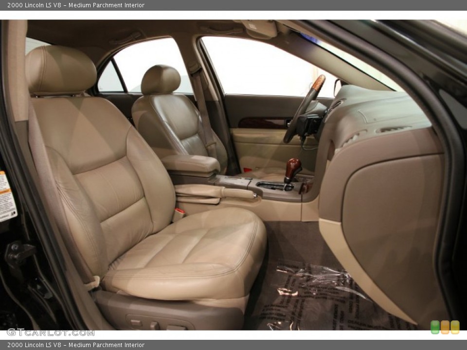 Medium Parchment 2000 Lincoln LS Interiors