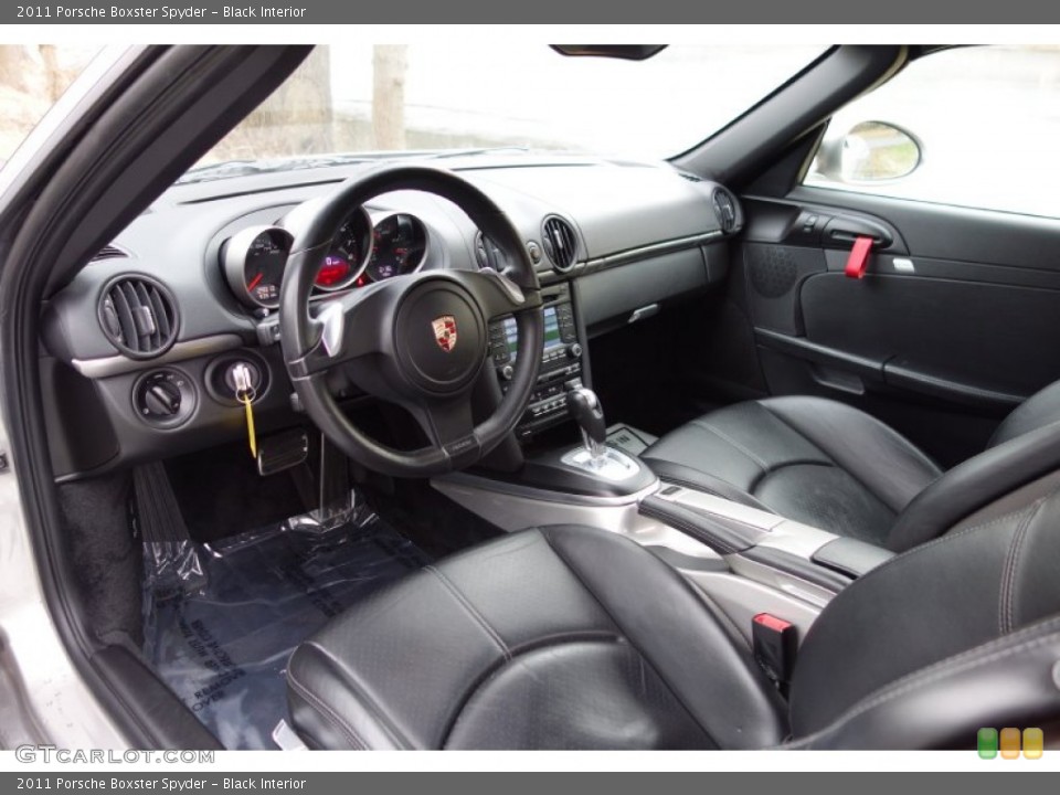 Black Interior Photo for the 2011 Porsche Boxster Spyder #89655072