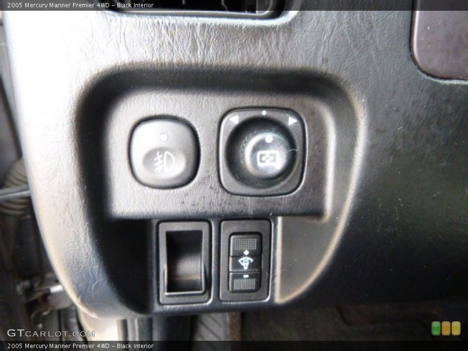 Black Interior Controls for the 2005 Mercury Mariner Premier 4WD #89658099