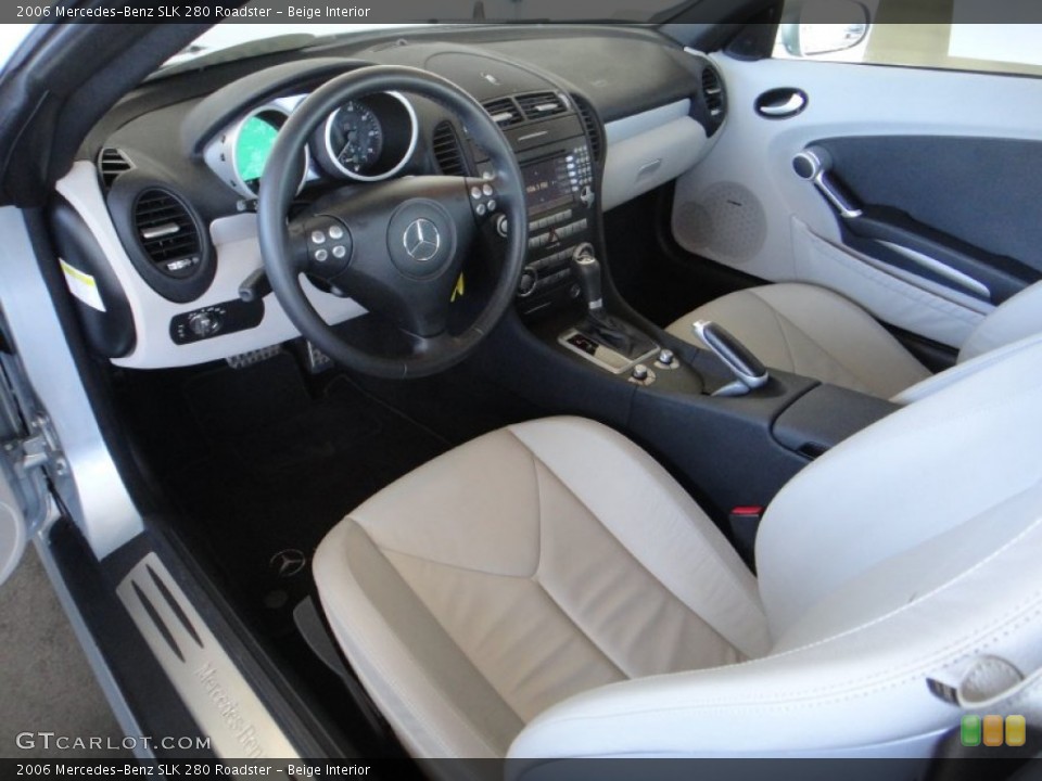 Beige Interior Photo for the 2006 Mercedes-Benz SLK 280 Roadster #89686314