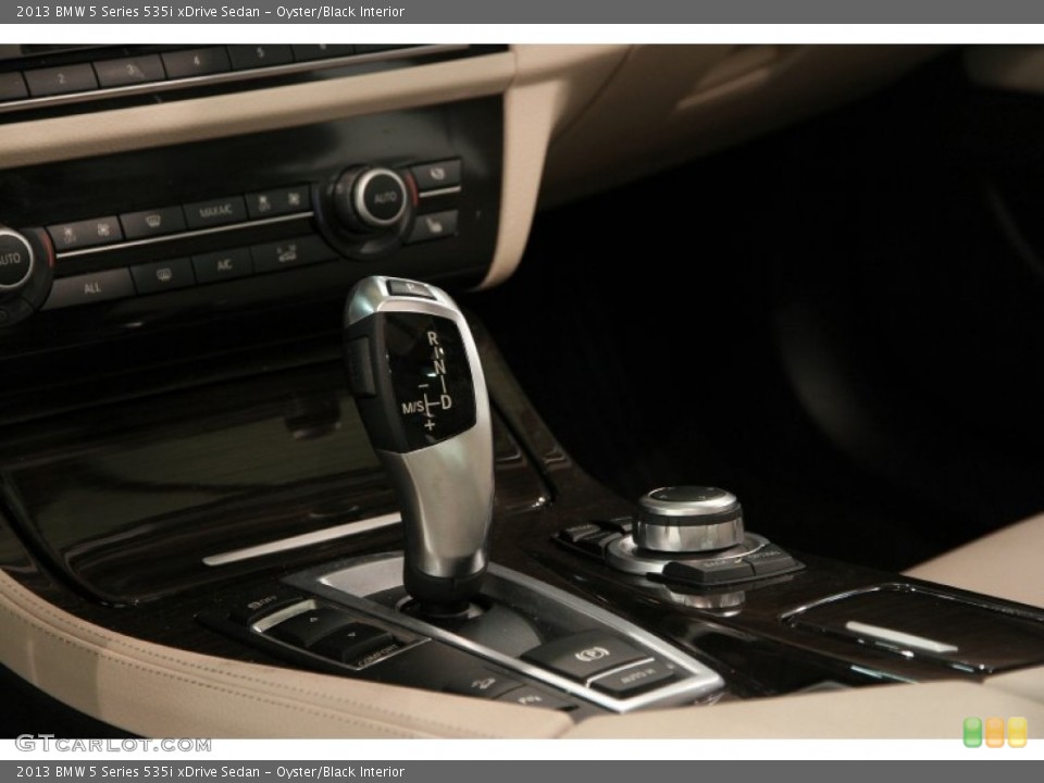 Oyster/Black Interior Transmission for the 2013 BMW 5 Series 535i xDrive Sedan #89694966