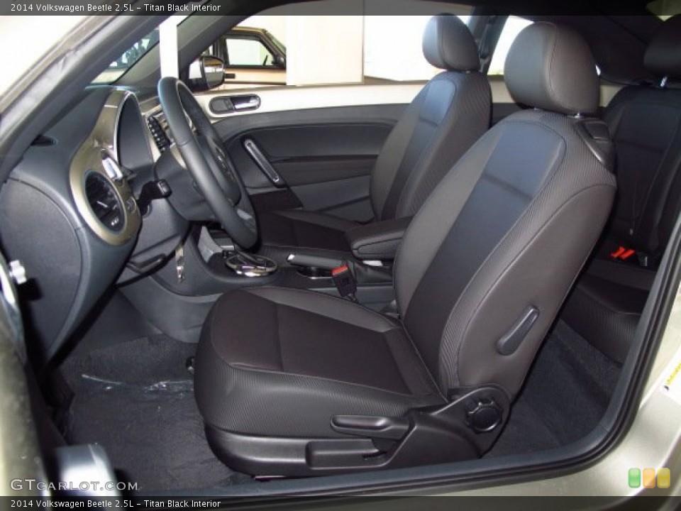 Titan Black Interior Photo for the 2014 Volkswagen Beetle 2.5L #89721157