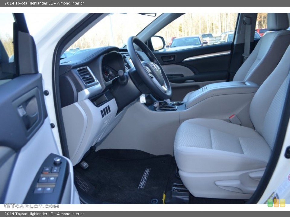 Almond Interior Photo for the 2014 Toyota Highlander LE #89783621