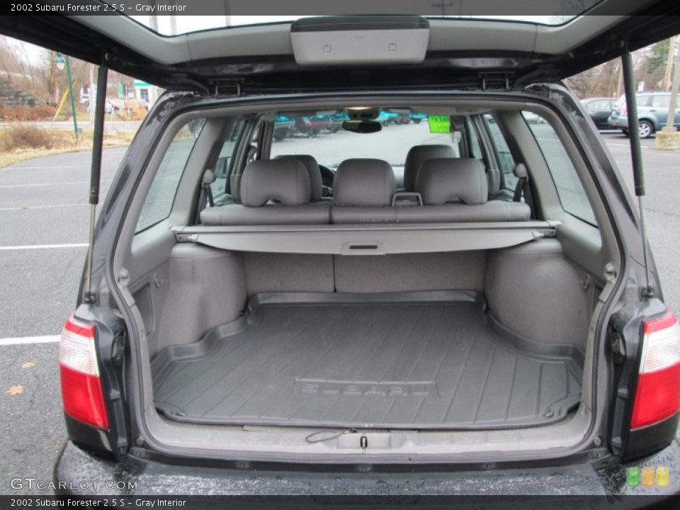 Gray Interior Trunk for the 2002 Subaru Forester 2.5 S #89811194
