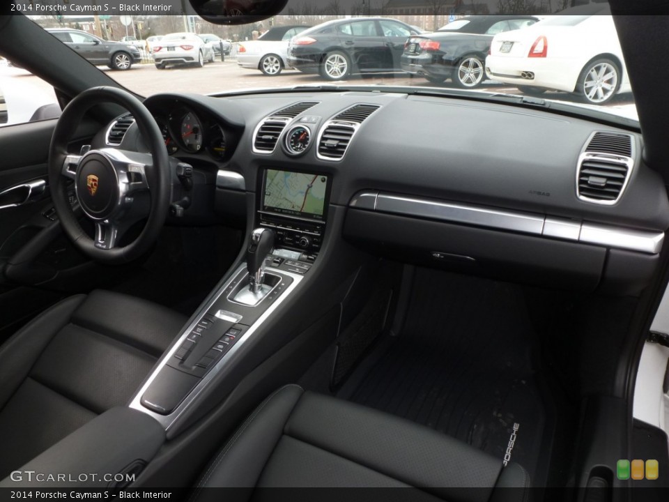 Black Interior Dashboard for the 2014 Porsche Cayman S #89813858