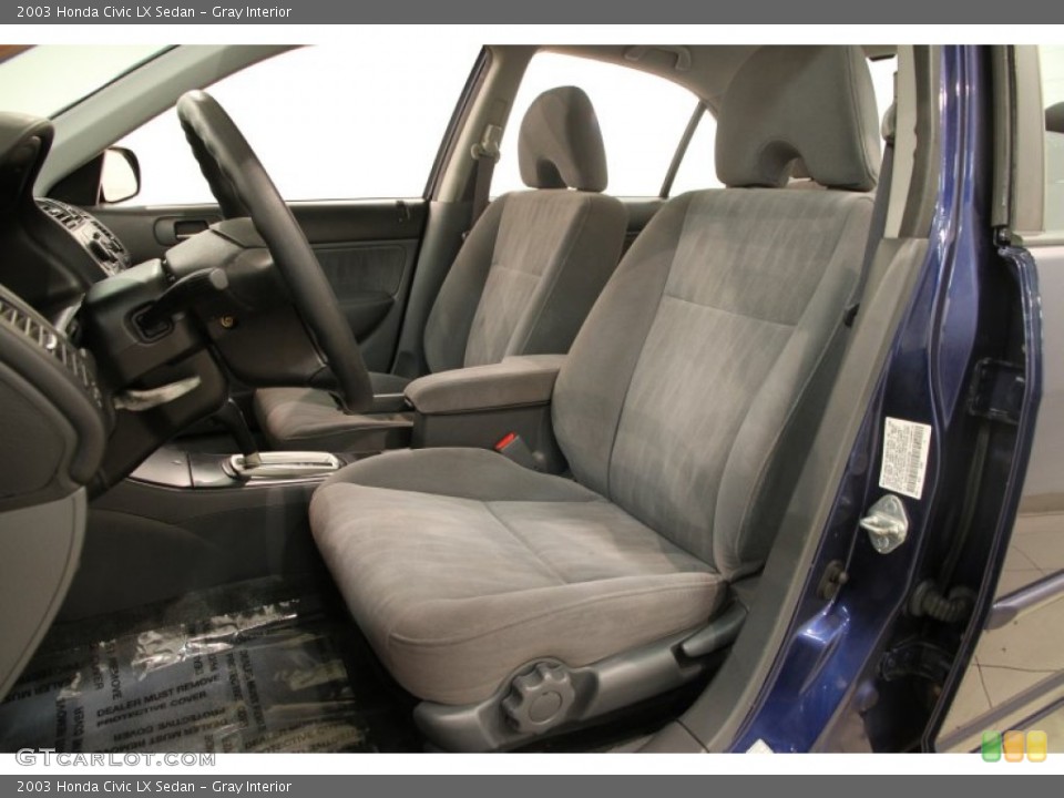 Gray Interior Photo for the 2003 Honda Civic LX Sedan #89820404
