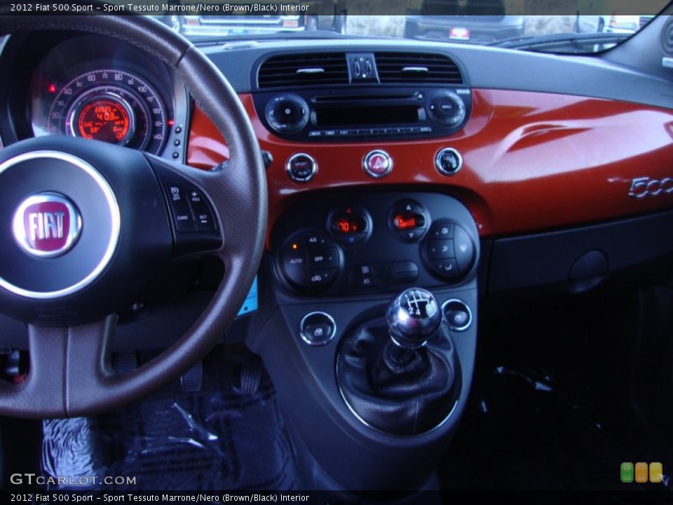 Sport Tessuto Marrone/Nero (Brown/Black) Interior Controls for the 2012 Fiat 500 Sport #89829588