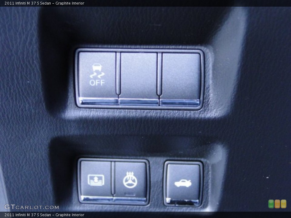 Graphite Interior Controls for the 2011 Infiniti M 37 S Sedan #89874901