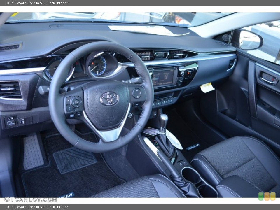 Black Interior Photo for the 2014 Toyota Corolla S #89897350