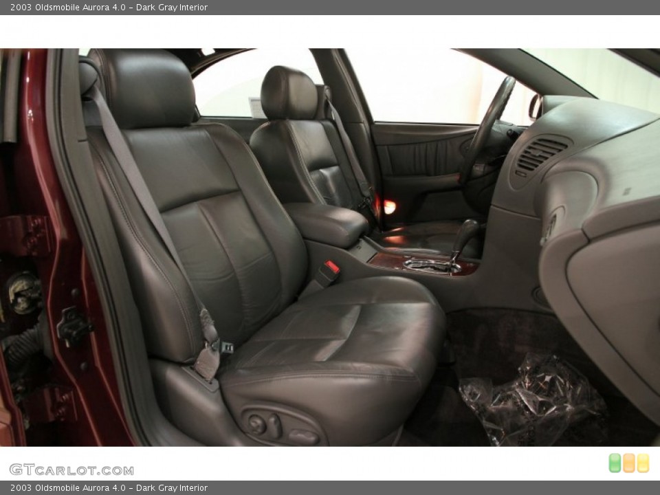 Dark Gray Interior Photo for the 2003 Oldsmobile Aurora 4.0 #89907250
