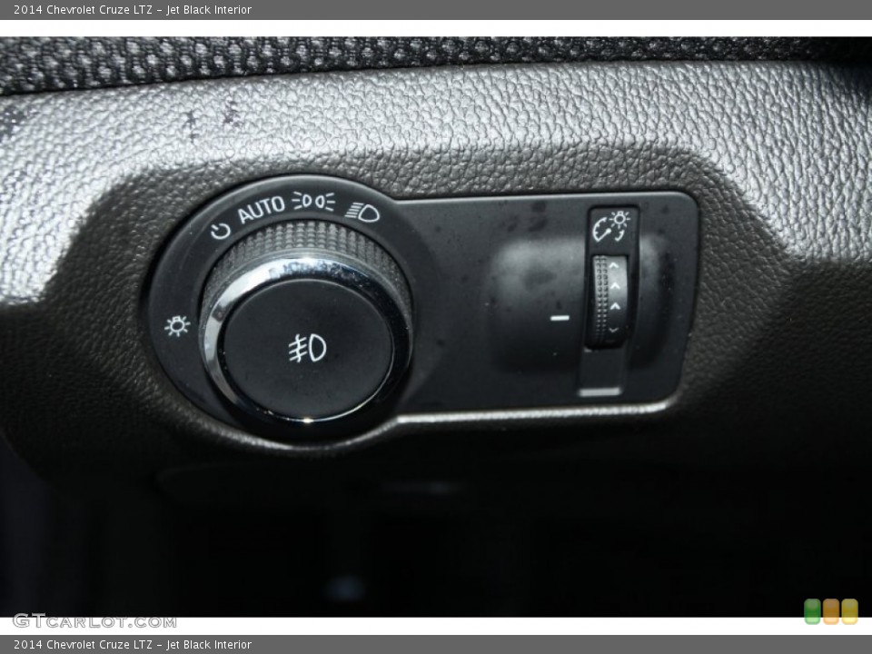 Jet Black Interior Controls for the 2014 Chevrolet Cruze LTZ #89917872