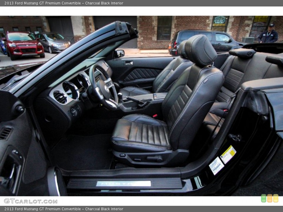 Charcoal Black Interior Photo for the 2013 Ford Mustang GT Premium Convertible #89940351