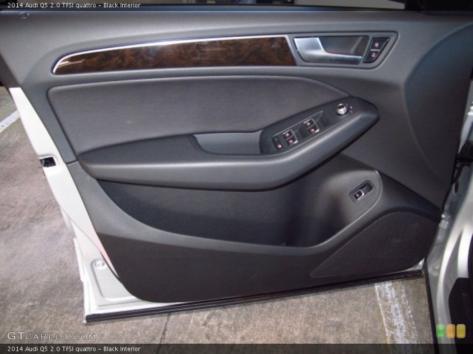 Black Interior Door Panel for the 2014 Audi Q5 2.0 TFSI quattro #89942340