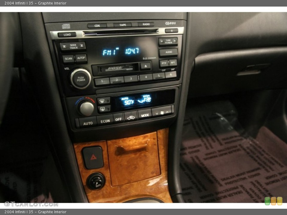 Graphite Interior Controls for the 2004 Infiniti I 35 #89945646