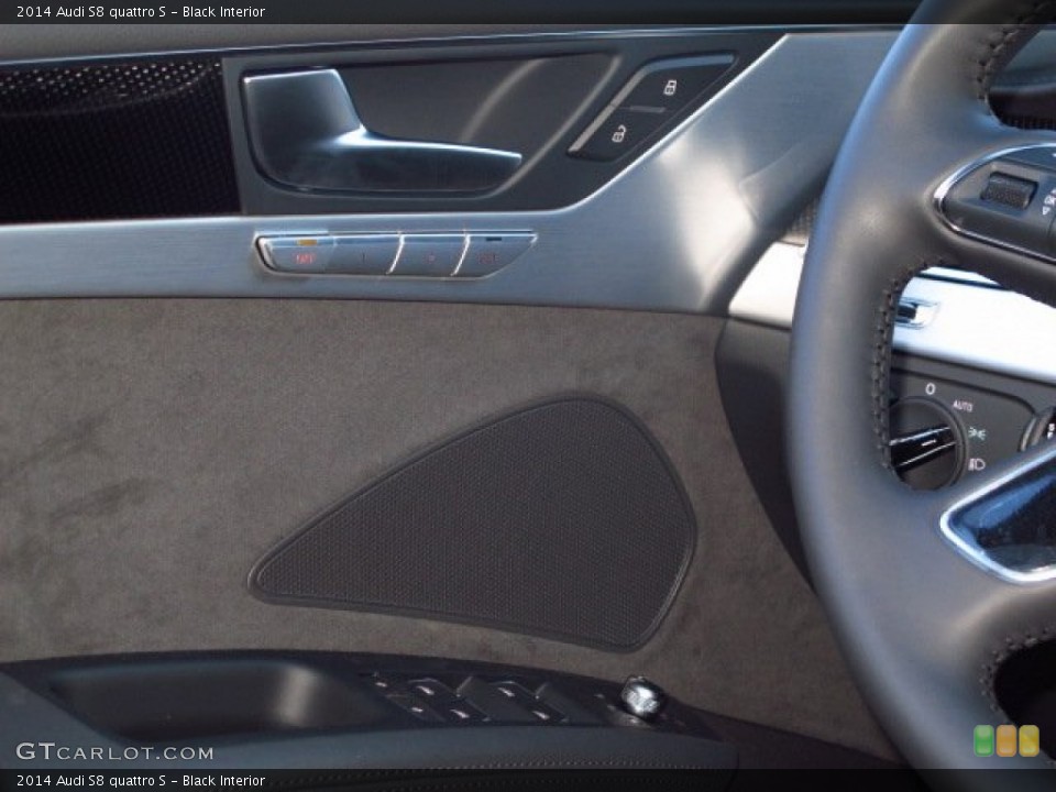 Black Interior Controls for the 2014 Audi S8 quattro S #89955107