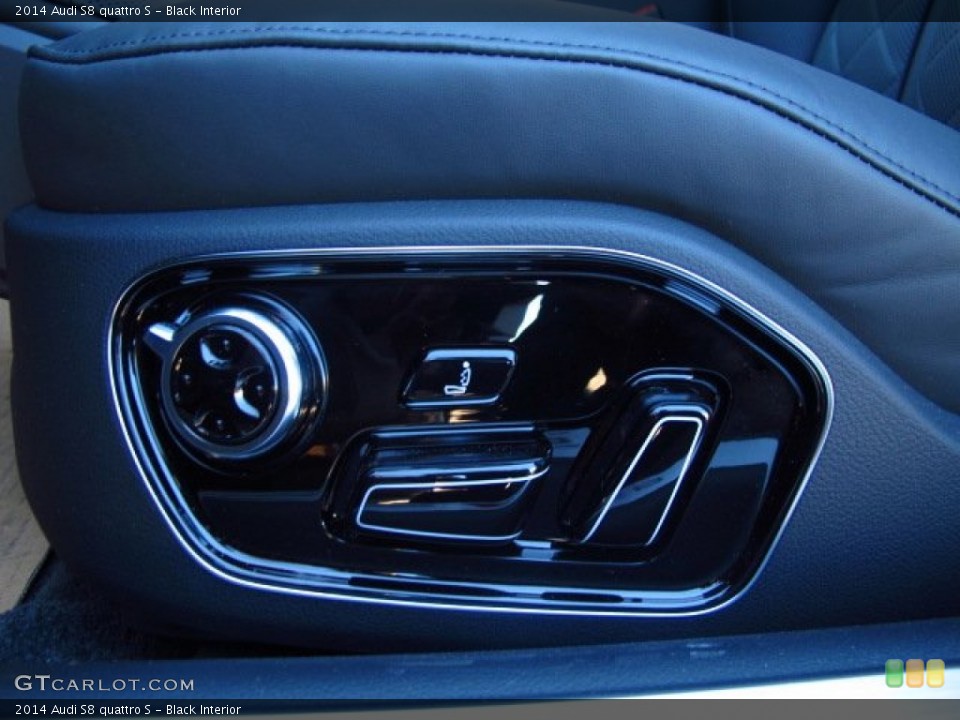 Black Interior Controls for the 2014 Audi S8 quattro S #89955164