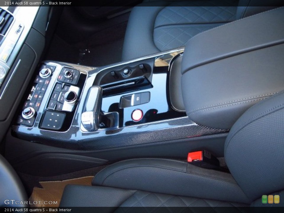 Black Interior Controls for the 2014 Audi S8 quattro S #89955209