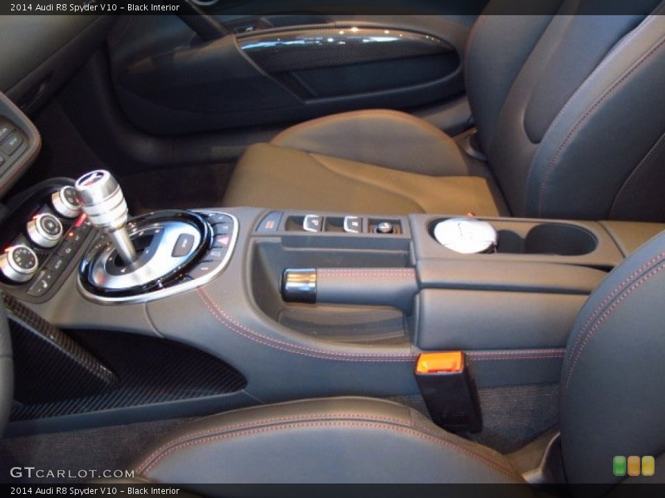 Black Interior Controls for the 2014 Audi R8 Spyder V10 #89955741